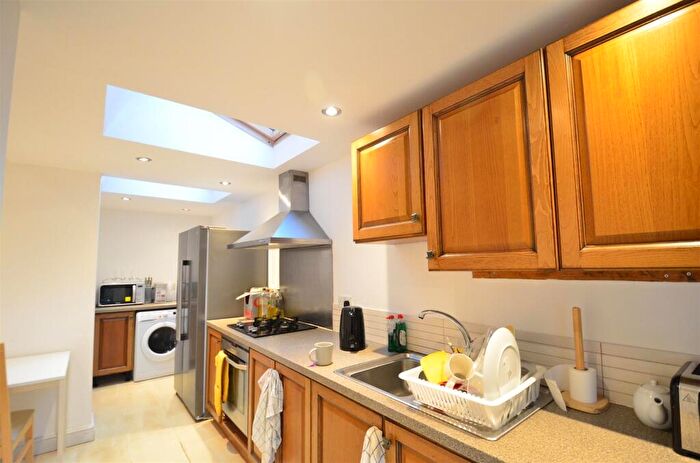 4 Bedroom Apartment To Rent In St. Stephens Road Selly Oak, B29