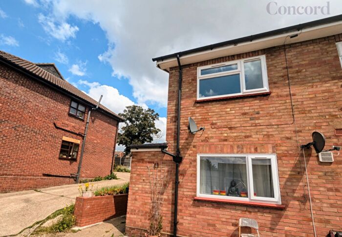 1 Bedroom Flat To Rent In Greenstead Road, Colchester, CO1