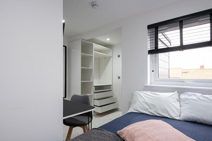 5 Bedroom House To Rent In Charles Street West, Lincoln, LN1