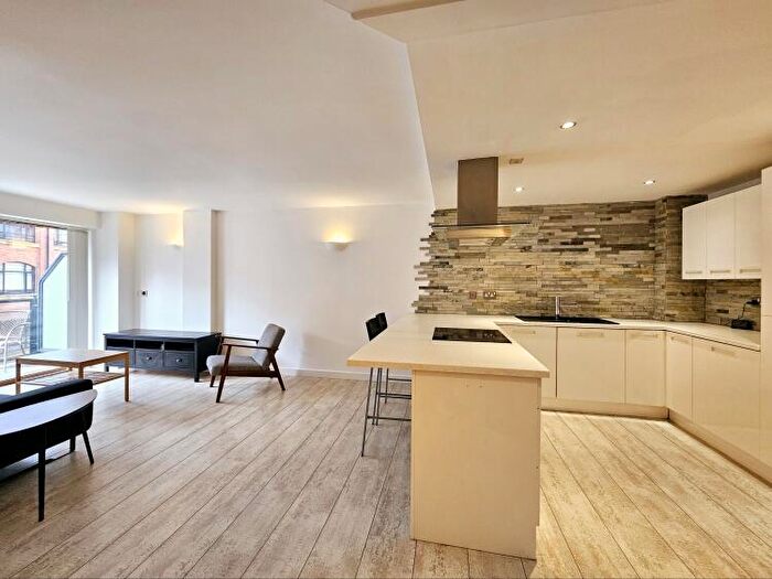 2 Bedroom Apartment To Rent In The Quays Concordia Street Leeds, LS1