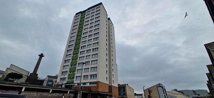 2 Bedroom Flat For Sale In Lynher House, Curtis Street, Devon, PL1