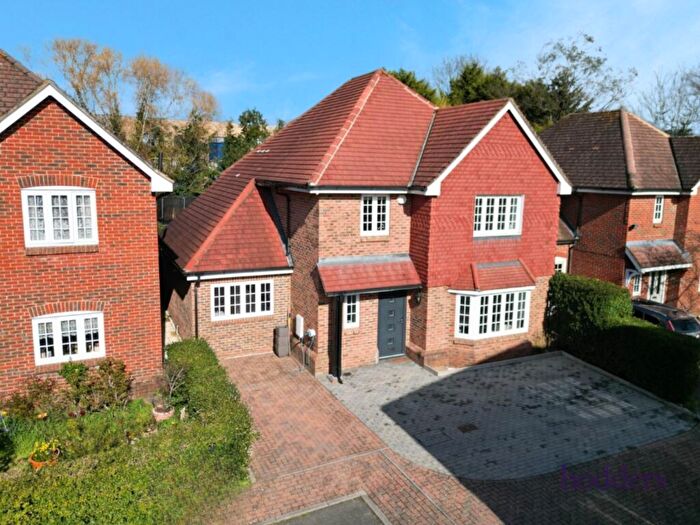 4 Bedroom Detached House To Rent In Surrey, KT16