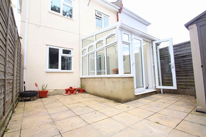 2 Bedroom Flat For Sale In Winton, Bournemouth, BH9