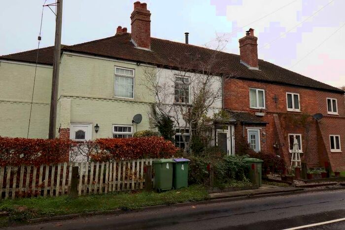 3 Bedroom Terraced House For Sale In Bargrove Cottages, Folkestone, CT18