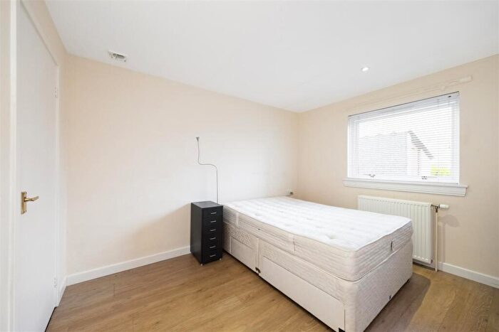 2 Bedroom Semi-Detached Bungalow For Sale In , James Robb Avenue, St. Andrews, KY16