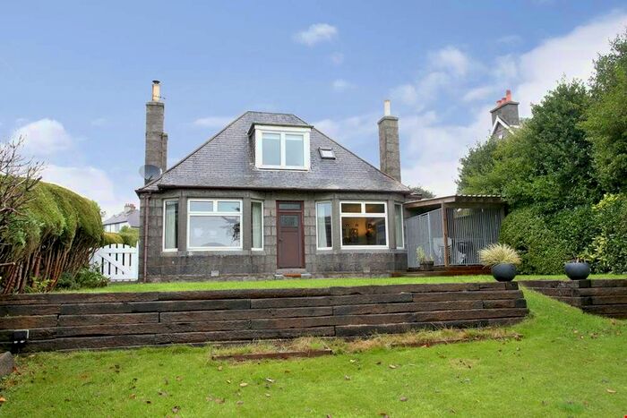 3 Bedroom Detached House To Rent In Balnagask Road, Aberdeen, AB11