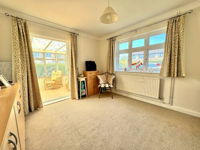 2 Bedroom Detached Bungalow For Sale In Oakleigh Crescent, Godmanchester, Cambridgeshire., PE29