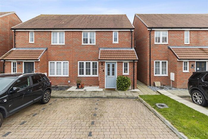 3 Bedroom Semi-Detached House For Sale In Primrose Field, Stone Cross, Pevensey, BN24