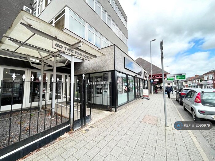 2 Bedroom Flat To Rent In The Parade, Oadby, Leicester, LE2