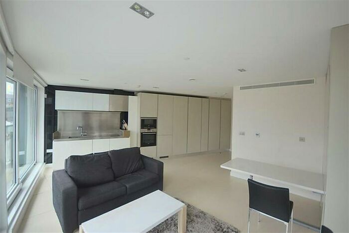 Apartment To Rent In Bezier Apartments, City Road, Old Street, London, EC1Y