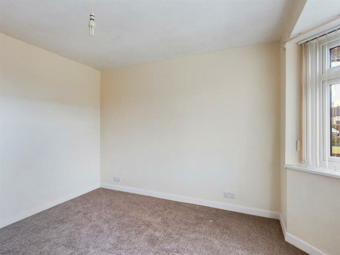 2 Bedroom Bungalow For Sale In Calder Avenue, Ormskirk, L39
