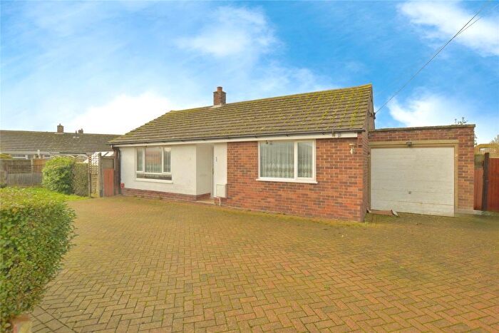 2 Bedroom Bungalow For Sale In Seaway Gardens, St. Marys Bay, Romney Marsh, Kent, TN29