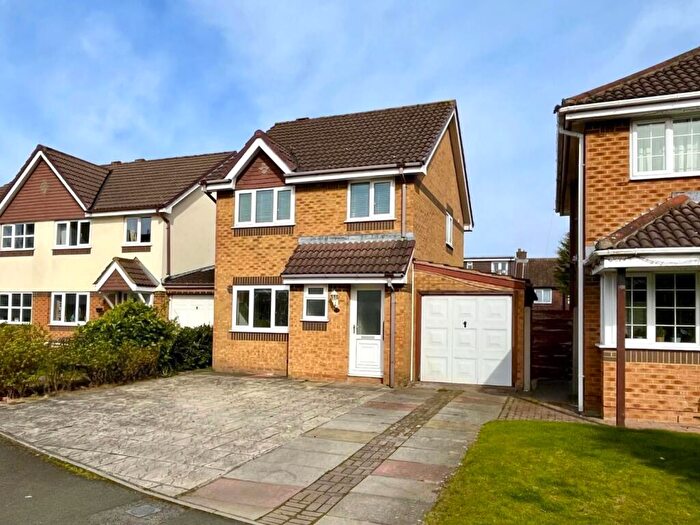 3 Bedroom Detached House To Rent In Warslow Drive, Sale, M33
