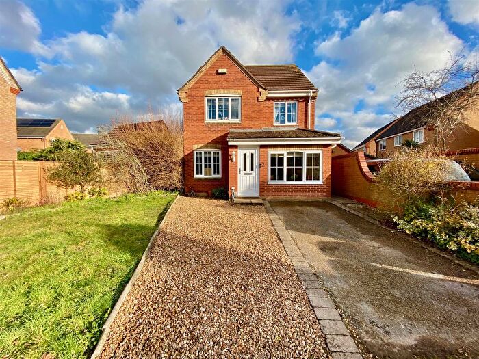 3 Bedroom Detached House For Sale In Lady Charlotte Road, Hampton Hargate, Peterborough, PE7