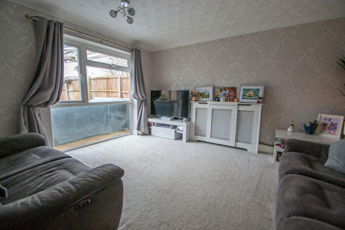 3 Bedroom End Of Terrace House For Sale In Cambridge Close, Haverhill, Suffolk, CB9