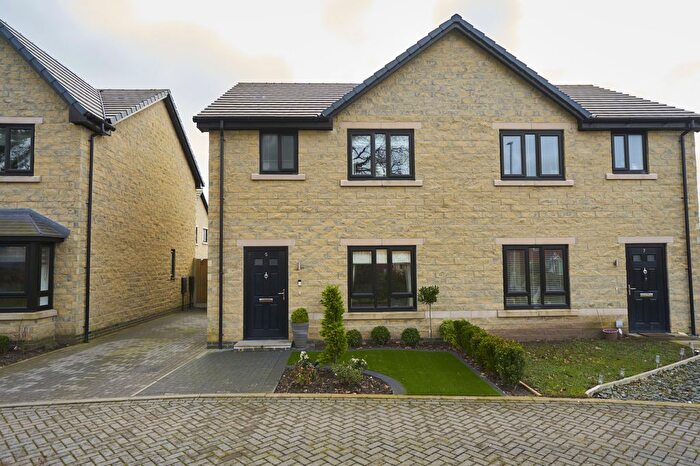 3 Bedroom Semi-detached House For Sale In Sapling Drive, Longridge, PR3
