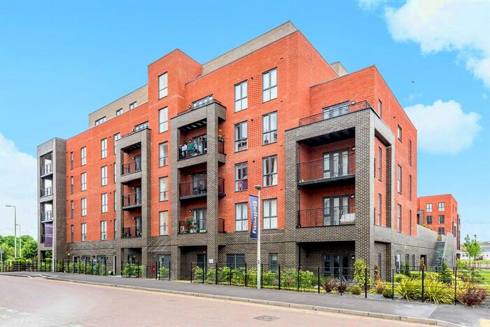 2 Bedroom Flat To Rent In Nightingale Way, Reading, RG30