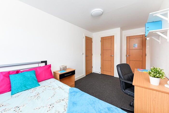 1 Bedroom Flat To Rent In Welford Road, Knighton Fields, Leicester, LE2