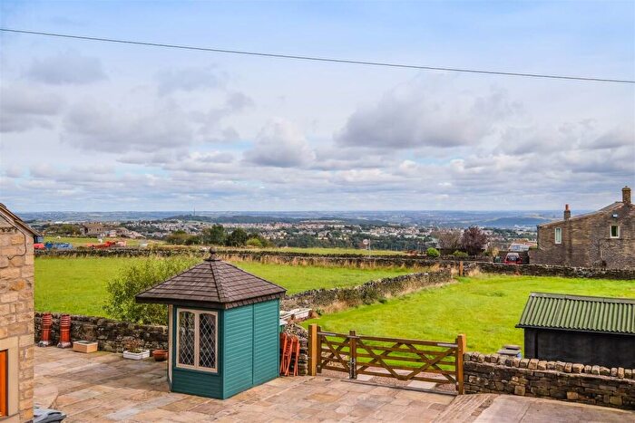 4 Bedroom Barn Conversion For Sale In Chapel Street, Golcar, Huddersfield, HD7