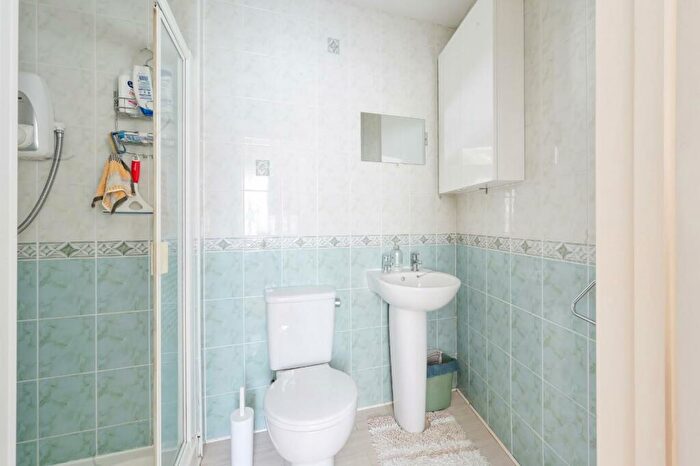 2 Bedroom Detached Bungalow For Sale In The Drive, Ewell, KT19