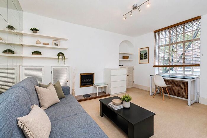 Studio To Rent In Chelsea Manor Street, London, SW3