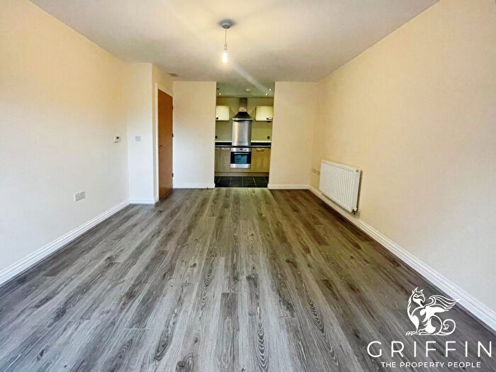 1 Bedroom Flat To Rent In Draper Close, Grays, RM20