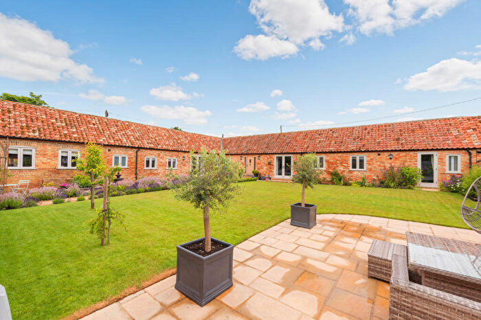 4 Bedroom Link Detached House For Sale In Hamerton, Huntingdon, Cambridgeshire, PE28