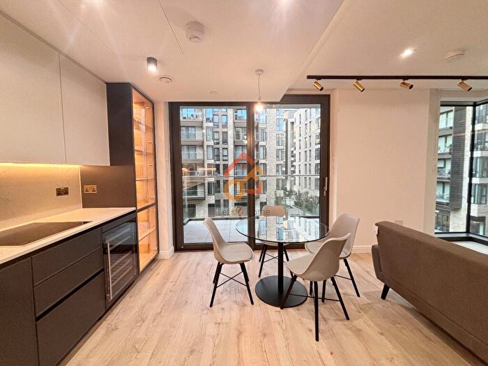 2 Bedroom Flat To Rent In Vermont House, Dingley Road, London, EC1V