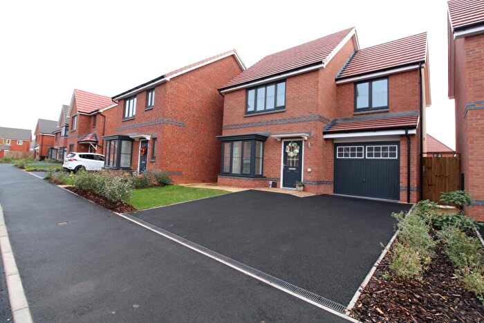 3 Bedroom Detached House To Rent In Thorneywood Road, Staffordshire, Drakelow, DE15