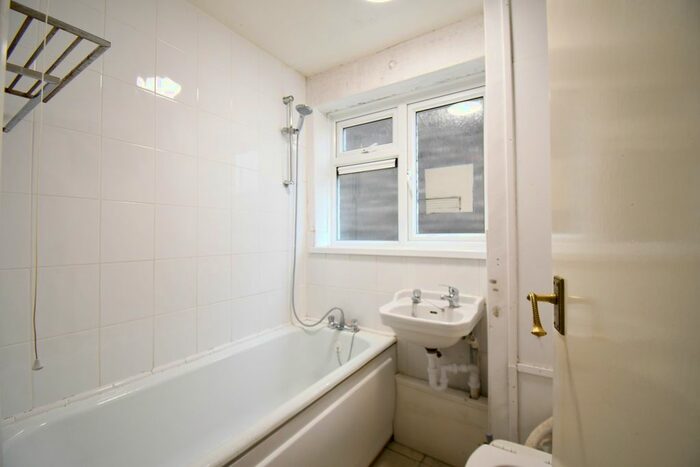 1 Bedroom Flat To Rent In Chivers Road, London, E4