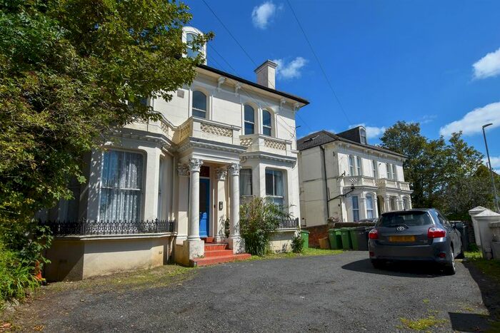 2 Bedroom Flat To Rent In Laton Road, Hastings, TN34