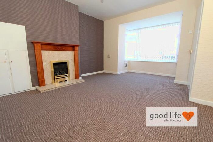 2 Bedroom Semi-Detached House To Rent In Chelmsford Square, Hylton Castle, Sunderland, SR5