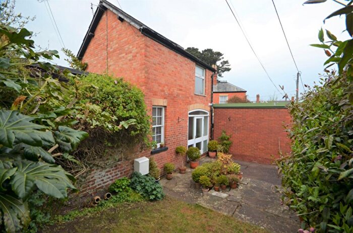 1 Bedroom Detached House To Rent In Hermes Avenue, Tiverton, Devon, EX16