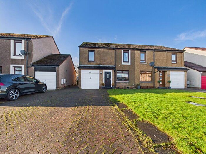 4 Bedroom Detached House For Sale In Ormiston Drive, East Calder, EH53