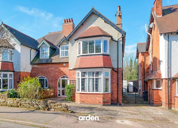 5 Bedroom Semi Detached House For Sale In Southam Road, Birmingham, B28