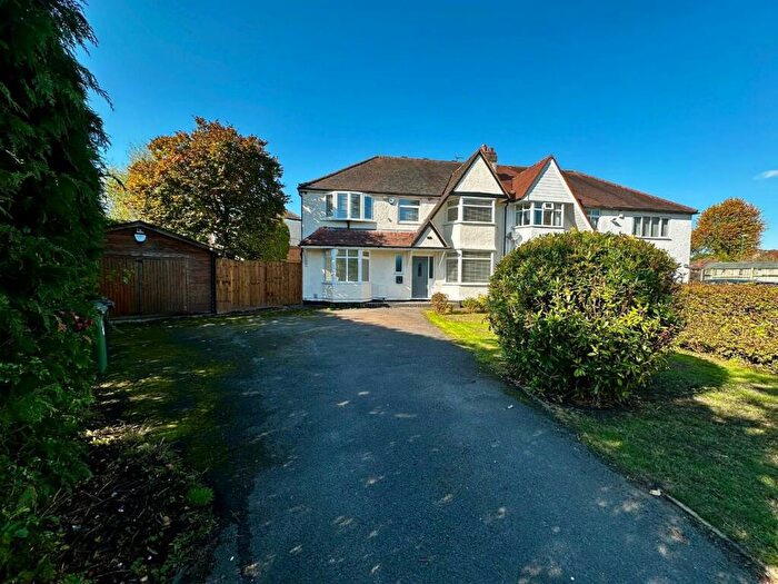 5 Bedroom House To Rent In Solihull Road, Shirley, Solihull, B90