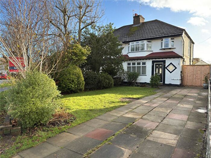 3 Bedroom Semi-Detached House For Sale In Princes Boulevard, Bebington, Wirral, CH63
