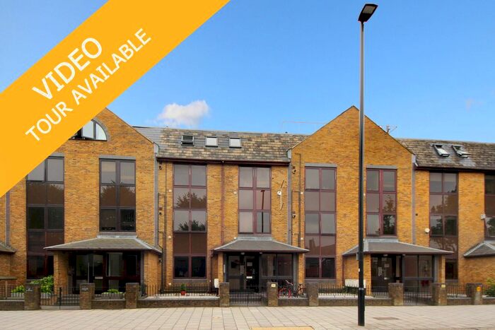 Studio To Rent In The Metro Centre, St. Johns Road, Isleworth, TW7