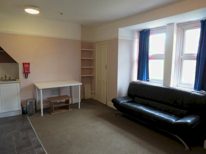 1 Bedroom Flat To Rent In Archway Road, Highgate, N6