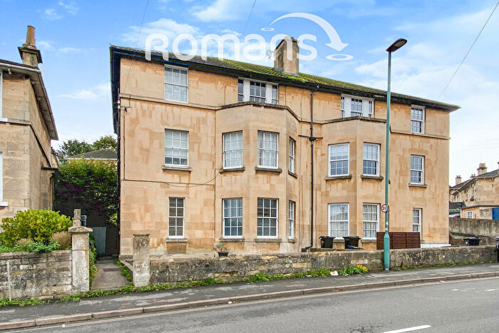 1 Bedroom Apartment To Rent In Lower Oldfield Park, BA2