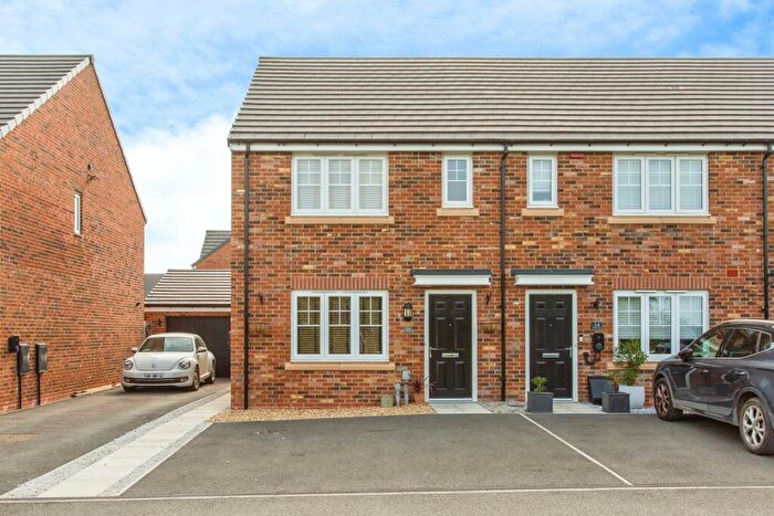 3 Bedroom End Of Terrace House For Sale In Linnet Court, Farington Moss, Leyland, Lancashire, PR26