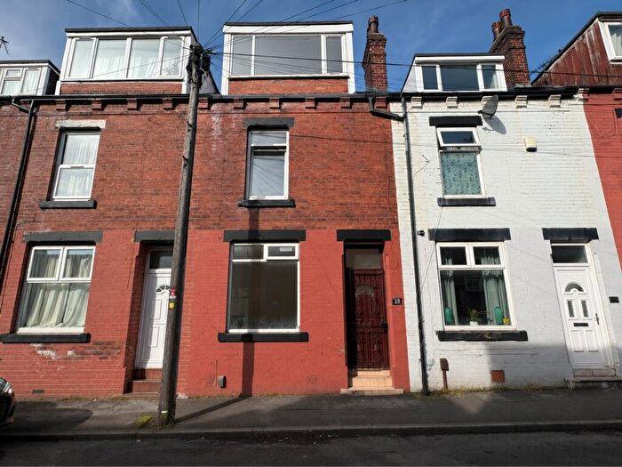 3 Bedroom Terraced House To Rent In Victoria Grove, Leeds, West Yorkshire, LS9