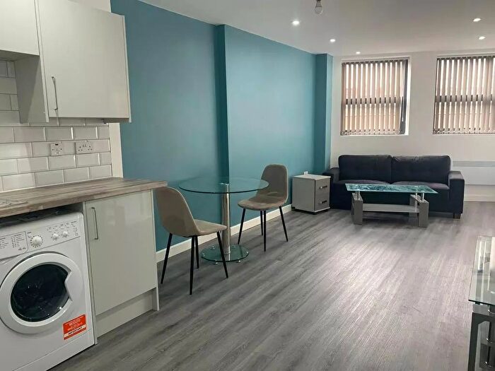 1 Bedroom Flat To Rent In Chestergate, Stockport, SK1