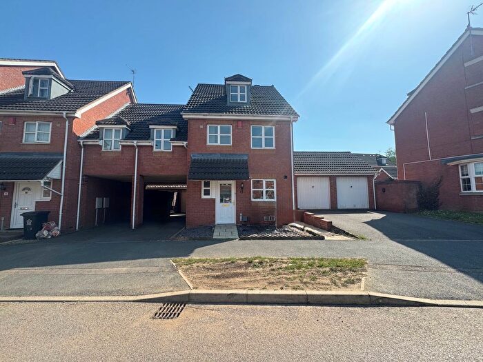 5 Bedroom Semi-Detached House To Rent In Wainwright Avenue, Leicester, LE5