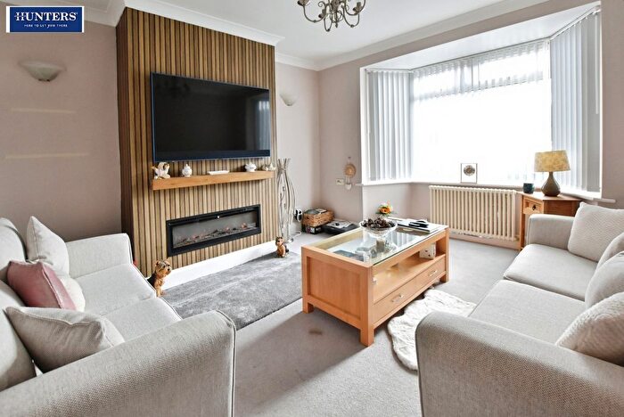 3 Bedroom Semi-Detached House For Sale In Abbots Road, Scunthorpe, DN17