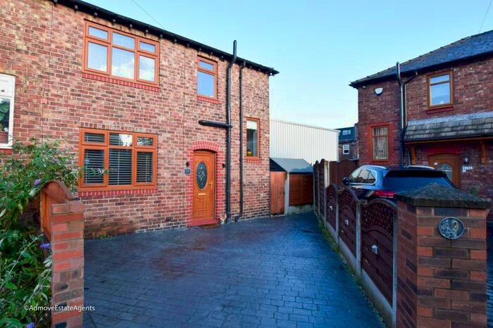 3 Bedroom End Of Terrace House To Rent In Evans Place, Latchford, WA4