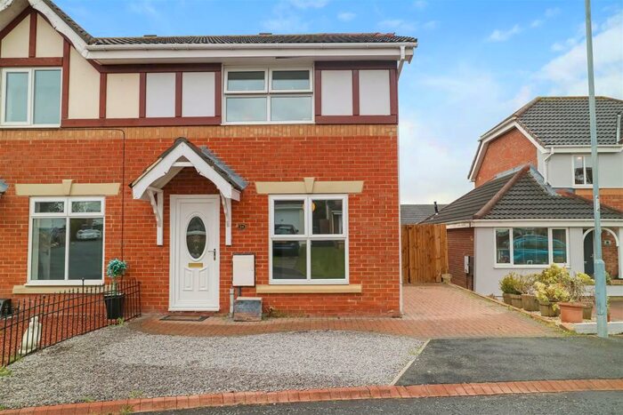 3 Bedroom Semi-Detached House To Rent In Cowdray Close, Woodham, Newton Aycliffe, DL5