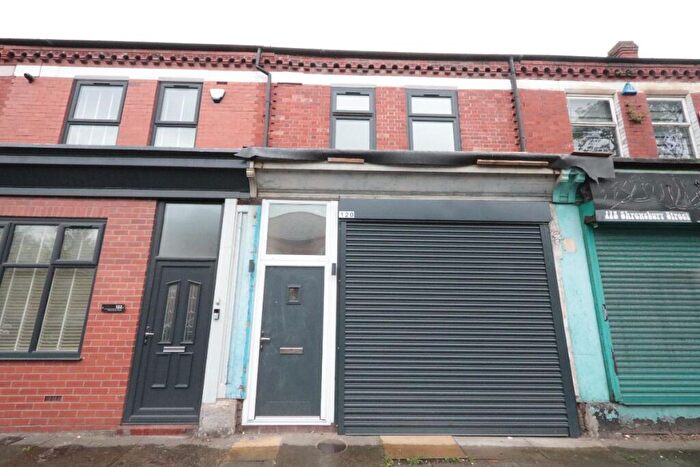3 Bedroom Flat To Rent In Shrewsbury Street, Old Trafford, M16