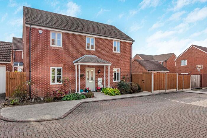 4 Bedroom Detached House For Sale In John Hall Close, Bristol, BS14