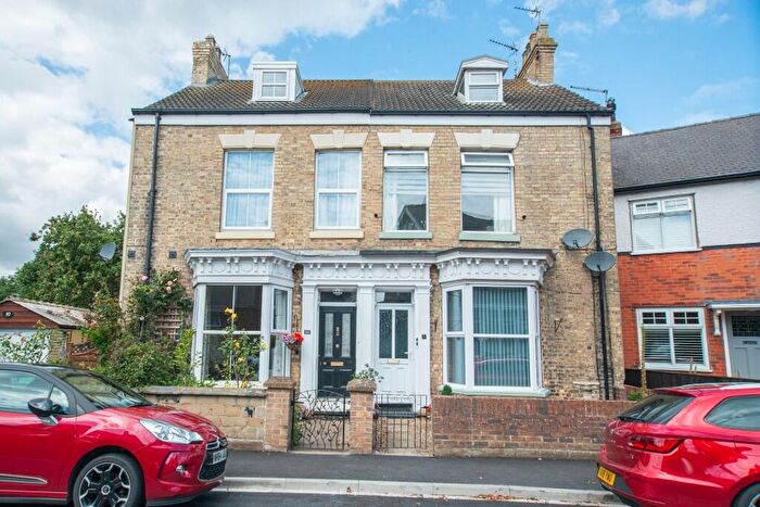 3 Bedroom Flat To Rent In Burton Road, Hornsea, East Riding Of Yorkshire, HU18